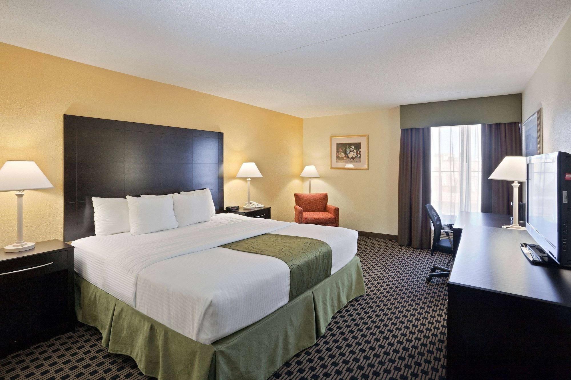 La Quinta By Wyndham Salina Hotel Ngoại thất bức ảnh