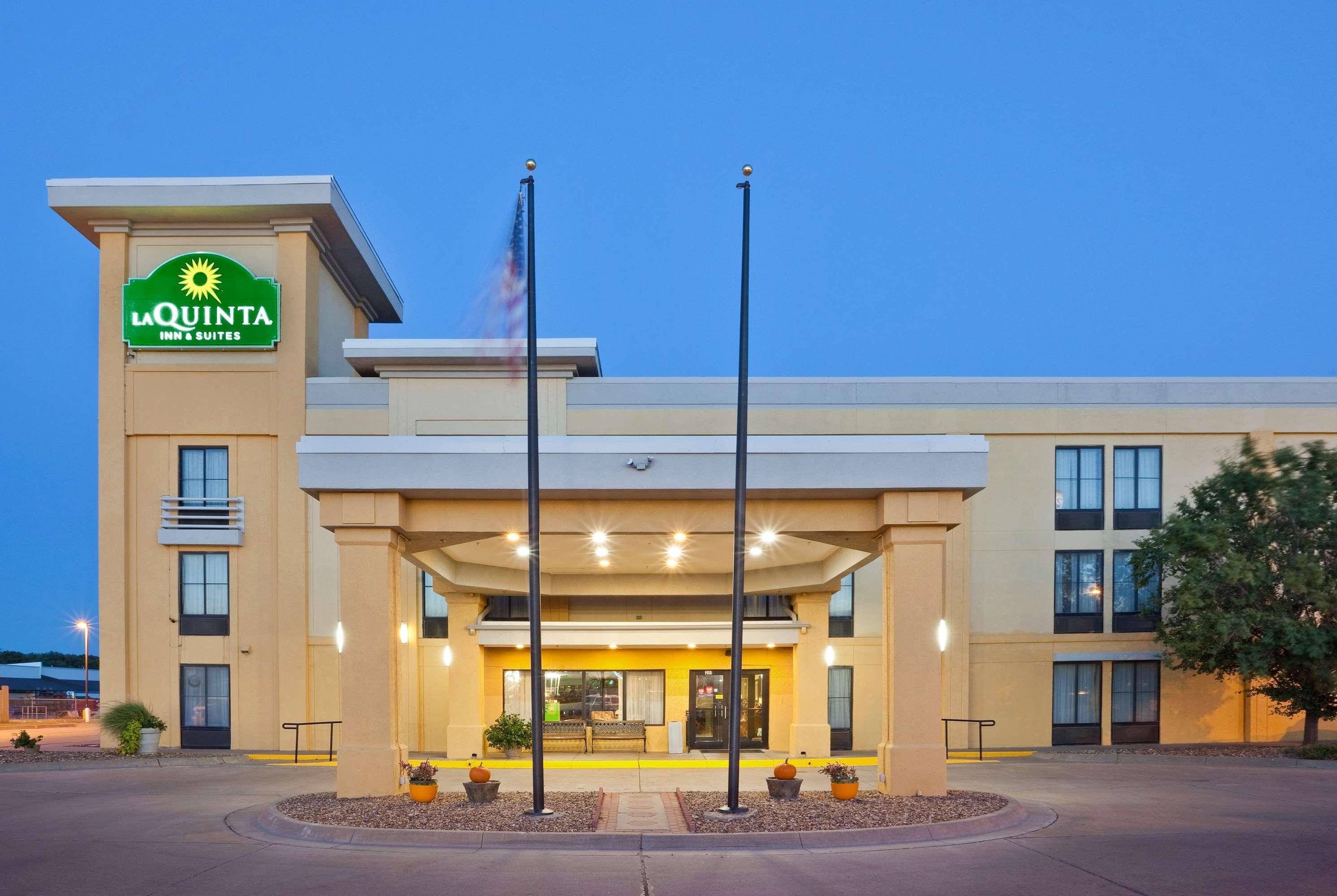 La Quinta By Wyndham Salina Hotel Ngoại thất bức ảnh