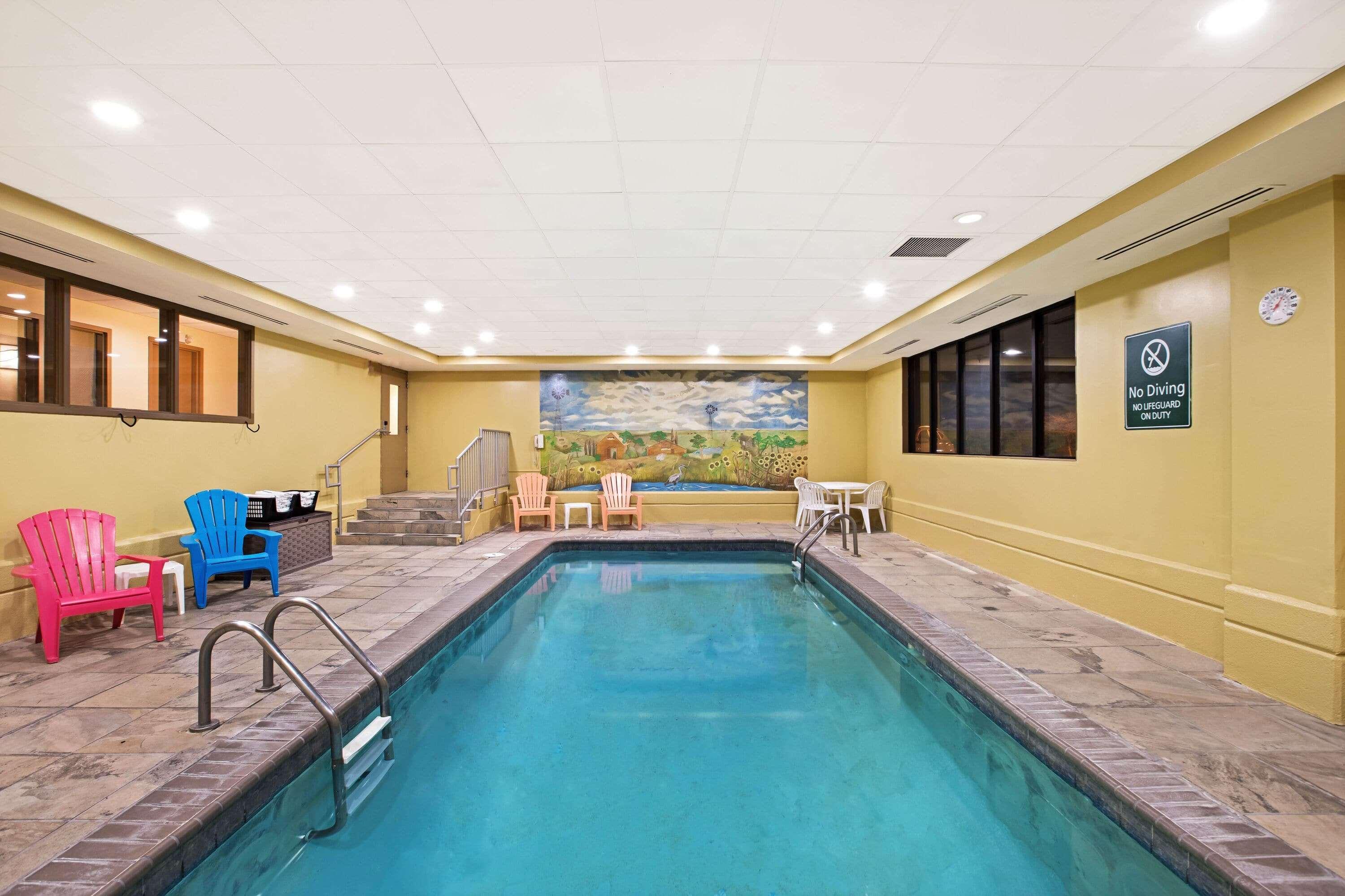La Quinta By Wyndham Salina Hotel Ngoại thất bức ảnh